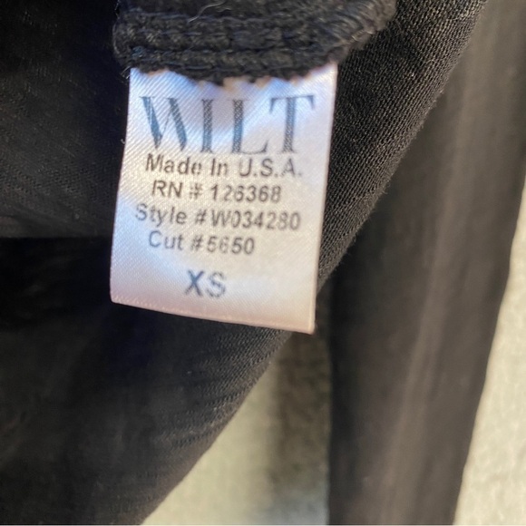 Wilt Black Long Sleeve Mock Layer Tee Sz XS - Picture 6 of 7